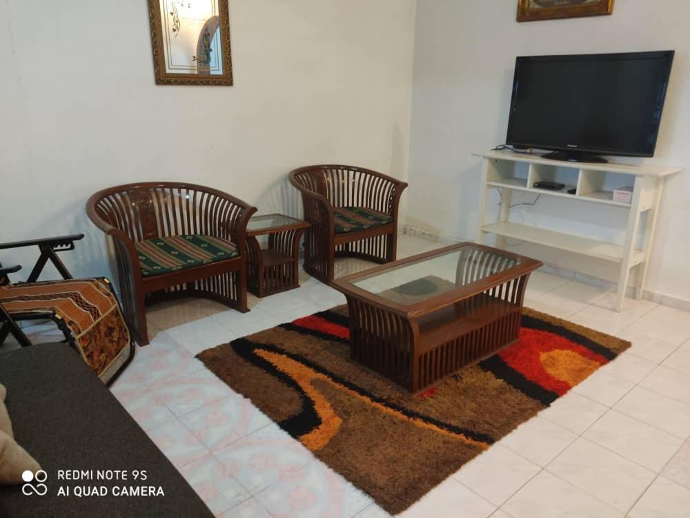 R&R Homestay Simpang Renggam ภายนอก รูปภาพ